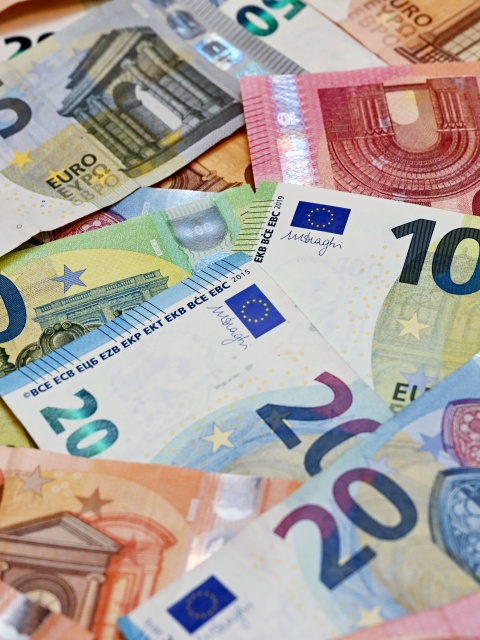 verschiedene Euro-Geldscheine 